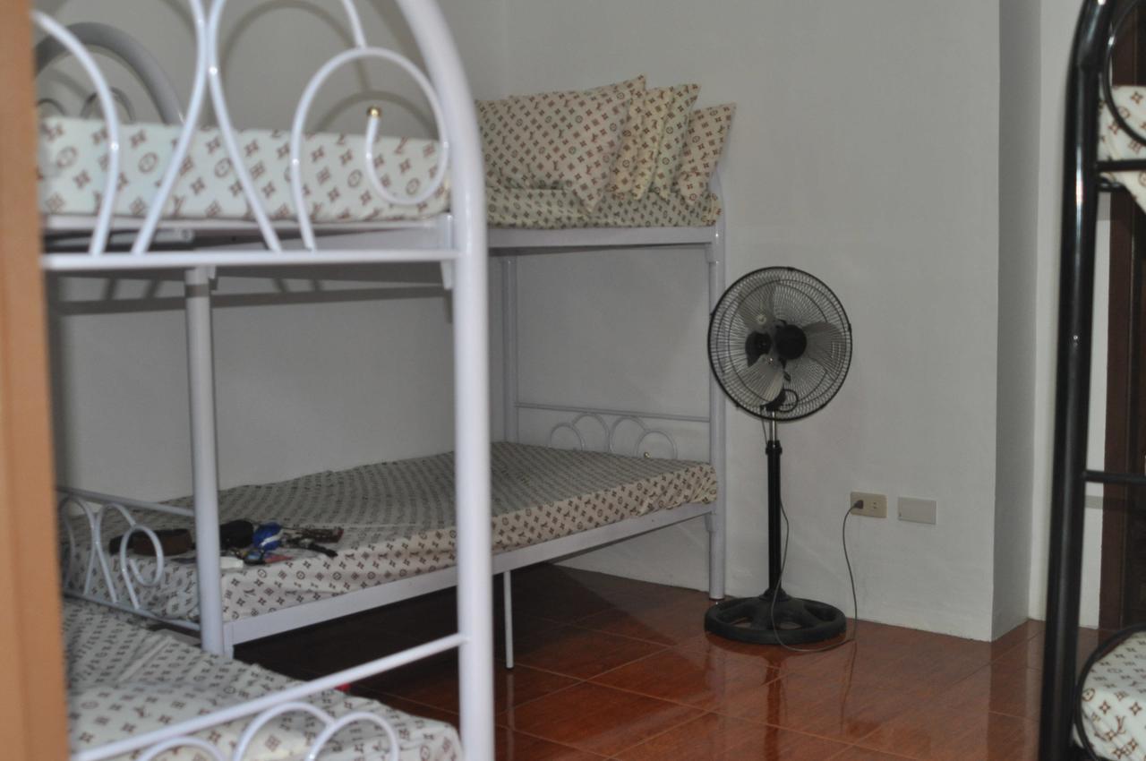 Bognot Lodge : Alvin Bognot Mt Pinatubo Guesthouse And Tours Santa Juliana Δωμάτιο φωτογραφία