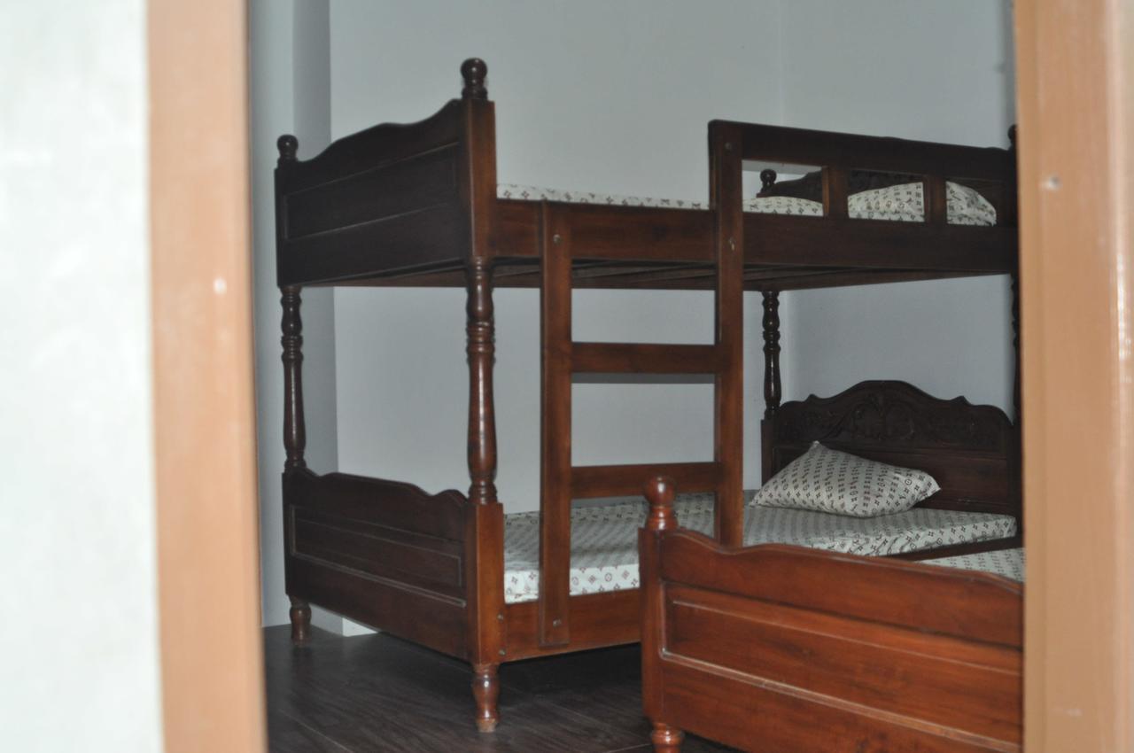 Bognot Lodge : Alvin Bognot Mt Pinatubo Guesthouse And Tours Santa Juliana Δωμάτιο φωτογραφία